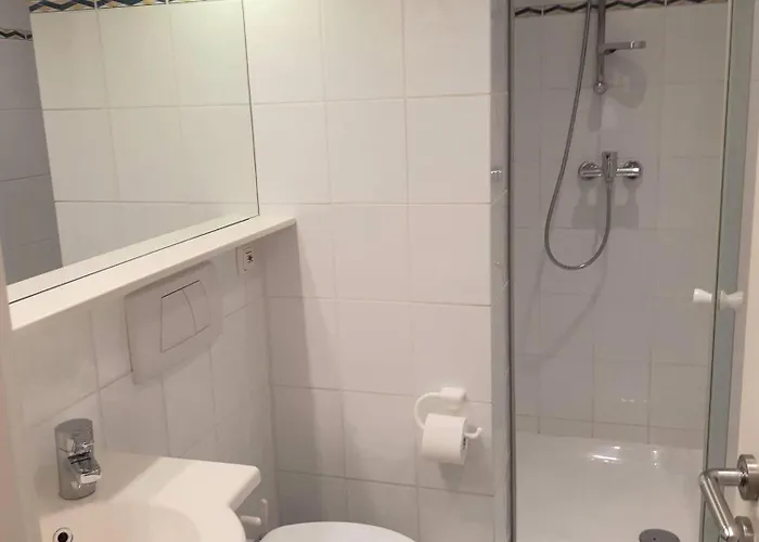 Fritz-wischer-str-5-49 *